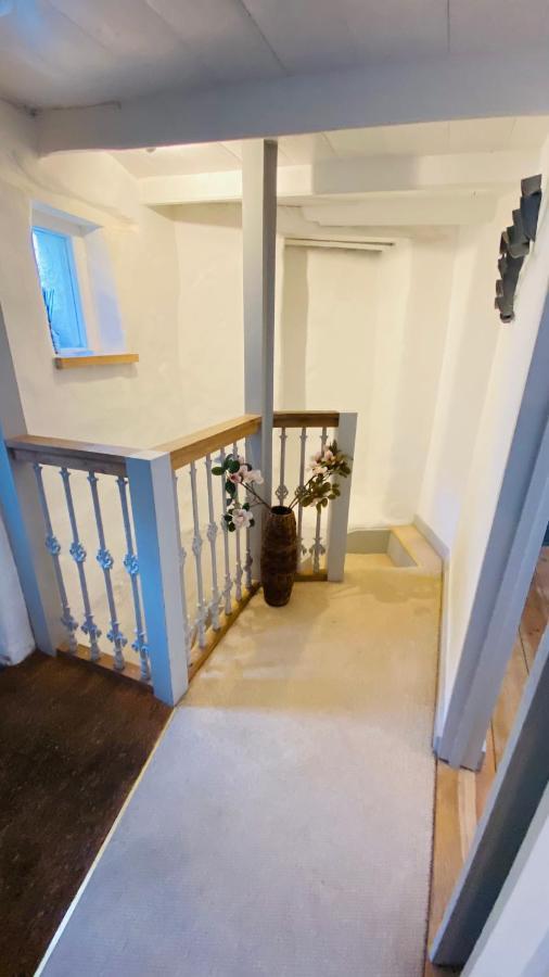 Spindrift Is A Beautiful Newly Refurbished Three Bedroom Private Family House Located On The Old Harbour And The Coastal Path In The Heart Of Beautiful Полперо Екстериор снимка